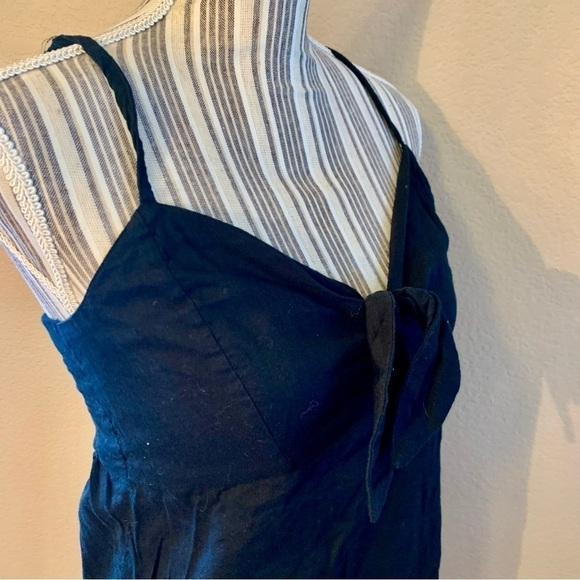 Old Navy Tank Top XS Black Adjustable Spaghetti Straps Wrapped Tie at Chest - Picture 6 of 12